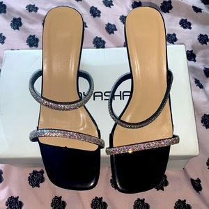 Small heel/ Size 6.5/ Color Black with rime stone’s